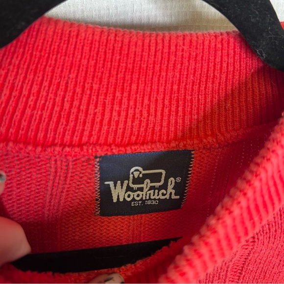 Woolrich | Red Salmon Colored Sweater Crewneck Large - Picture 6 of 6